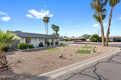 7049 E Cypress Street, Scottsdale, AZ 85257 - Photo 2