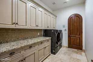 14402 N Medinan Dr, Phoenix, AZ 85022 - Photo 28
