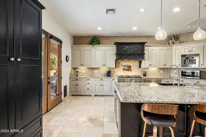 14402 N Medinan Drive, Phoenix, AZ 85022 - Photo 4