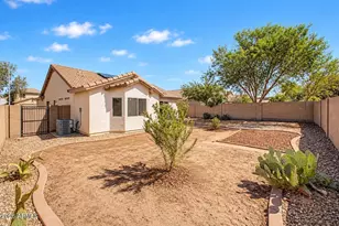 6233 W Encinas Ln, Phoenix, AZ 85043 - Photo 4