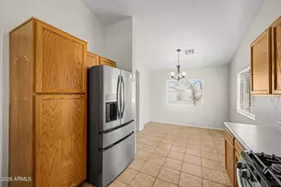 6233 W Encinas Ln, Phoenix, AZ 85043 - Photo 8
