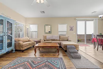 1385 S Joshua Tree Lane, Gilbert, AZ 85296 - Photo 6