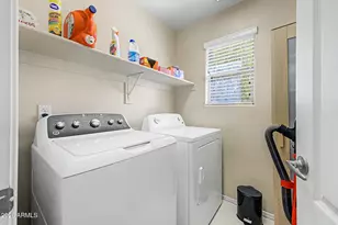 1385 S Joshua Tree Ln, Gilbert, AZ 85296 - Photo 26