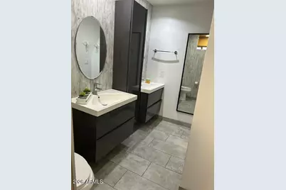 7137 N 33rd Avenue, Phoenix, AZ 85051 - Photo 8