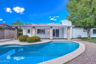 8637 E Camelback Rd, Scottsdale, AZ 85251 - Photo 32