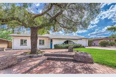 8637 E Camelback Road, Scottsdale, AZ 85251 - Photo 2