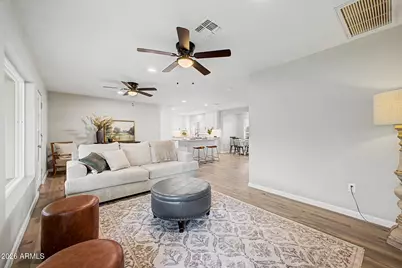 1813 W Earll Drive, Phoenix, AZ 85015 - Photo 8