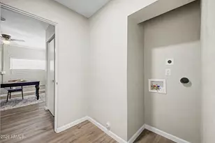1813 W Earll Dr, Phoenix, AZ 85015 - Photo 40