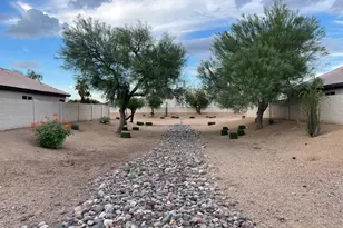 2311 E Kelton Ln, Phoenix, AZ 85022 - Photo 32