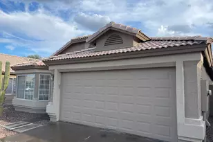 2311 E Kelton Ln, Phoenix, AZ 85022 - Photo 2