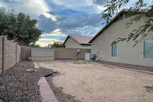2311 E Kelton Ln, Phoenix, AZ 85022 - Photo 24