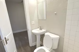 2032 W Adams St, Phoenix, AZ 85009 - Photo 10