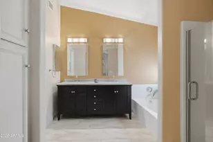 4060 W Villa Linda Dr, Glendale, AZ 85310 - Photo 10