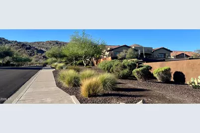 2334 E Samantha Way, Phoenix, AZ 85042 - Photo 114