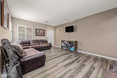 7417 W Florence Avenue, Phoenix, AZ 85043 - Photo 8