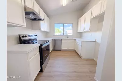 5910 N 78th Drive, Glendale, AZ 85303 - Photo 2