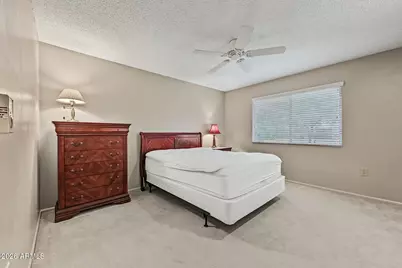 10208 W Kingswood Circle, Sun City, AZ 85351 - Photo 14