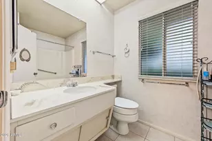 10208 W Kingswood Cir, Sun City, AZ 85351 - Photo 12