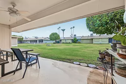 10208 W Kingswood Circle, Sun City, AZ 85351 - Photo 24
