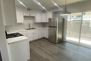 1302 N 48th Pl, Phoenix, AZ 85008 - Photo 8