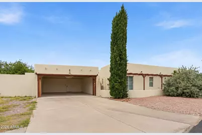 323 S Piedra Negra Drive, Queen Valley, AZ 85118 - Photo 2
