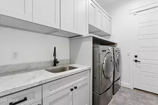 4432 N 38th St, Phoenix, AZ 85018 - Photo 20