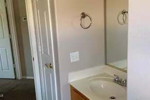 10410 N Cave Creek Rd, Phoenix, AZ 85020 - Photo 24