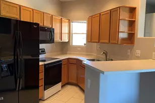 10410 N Cave Creek Rd, Phoenix, AZ 85020 - Photo 12