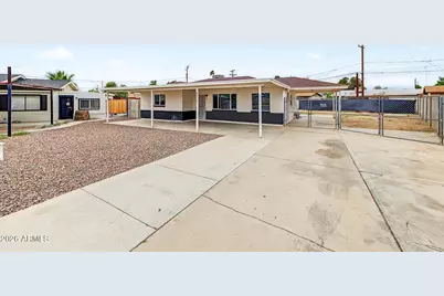 4332 W Crittenden Lane, Phoenix, AZ 85031 - Photo 4