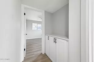 4332 W Crittenden Ln, Phoenix, AZ 85031 - Photo 10