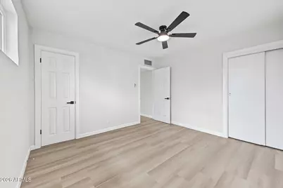 4332 W Crittenden Lane, Phoenix, AZ 85031 - Photo 12