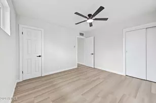 4332 W Crittenden Ln, Phoenix, AZ 85031 - Photo 12
