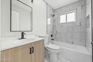 4332 W Crittenden Ln, Phoenix, AZ 85031 - Photo 16