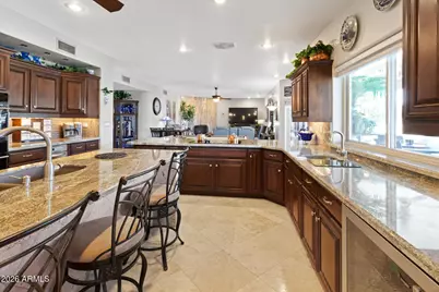 5866 W Del Lago Circle, Glendale, AZ 85308 - Photo 12