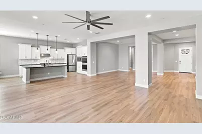 29819 N 118th Drive, Peoria, AZ 85383 - Photo 8