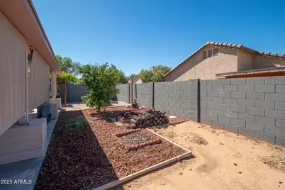 4718 N 92nd Avenue, Phoenix, AZ 85037 - Photo 16