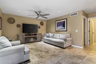 9164 W Paradise Ln, Peoria, AZ 85382 - Photo 16