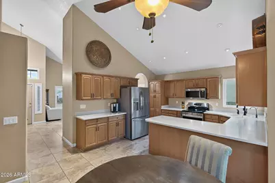 9164 W Paradise Lane, Peoria, AZ 85382 - Photo 18