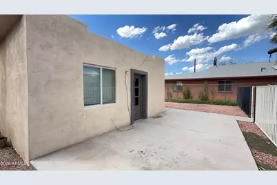 6714 N 54th Avenue #1, Glendale, AZ 85301 - Photo 2