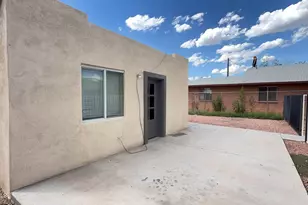 6714 N 54th Ave, Glendale, AZ 85301 - Photo 2
