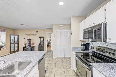 3214 W Mohawk Lane, Phoenix, AZ 85027 - Photo 14