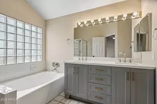 3219 E Wildwood Dr, Phoenix, AZ 85048 - Photo 30