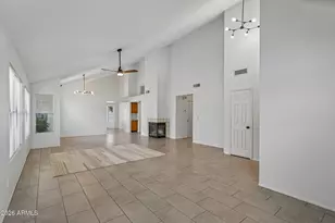 3219 E Wildwood Dr, Phoenix, AZ 85048 - Photo 4