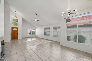 3219 E Wildwood Dr, Phoenix, AZ 85048 - Photo 8