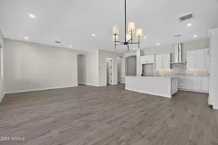 15812 W Mariposa Grande, Surprise, AZ 85387 - Photo 14