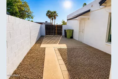 9419 N 53rd Avenue, Glendale, AZ 85302 - Photo 12