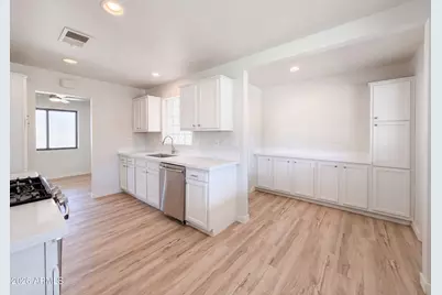 4801 N 14th Avenue, Phoenix, AZ 85013 - Photo 2