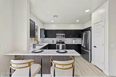 2520 W Alta Vista Road, Phoenix, AZ 85041 - Photo 2