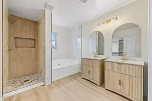 2520 W Alta Vista Rd, Phoenix, AZ 85041 - Photo 1