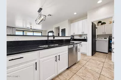 15692 W Meadowbrook Avenue, Goodyear, AZ 85395 - Photo 10